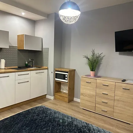 Na 6a ゲストハウス 3*